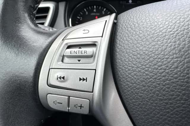 Nissan Qashqai (2016) thumbnail 10