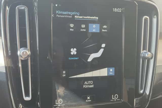 Volvo XC40 (2020) thumbnail 31