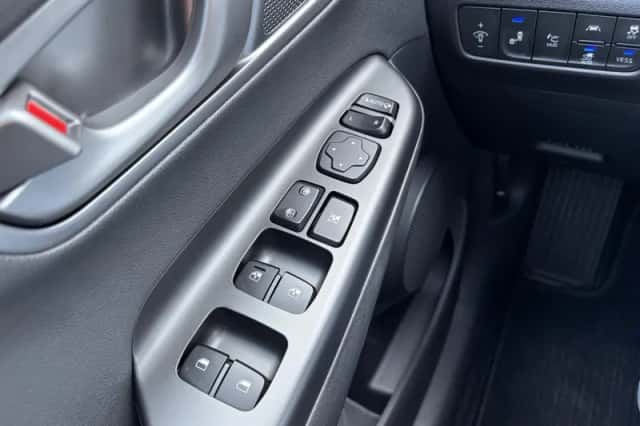 Hyundai Kona (2019) thumbnail 13