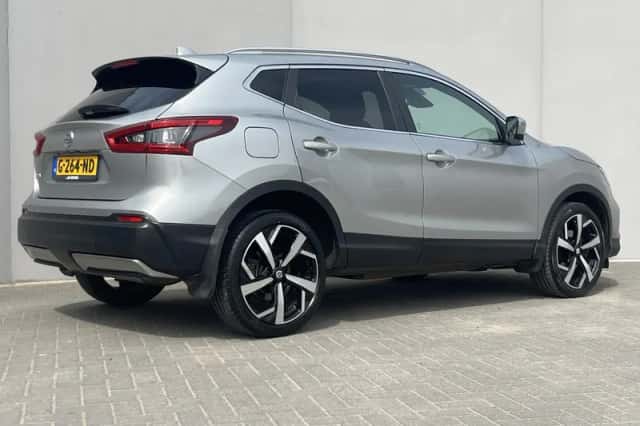 Nissan Qashqai (2019) thumbnail 3