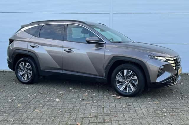 Hyundai Tucson (2021) thumbnail 16