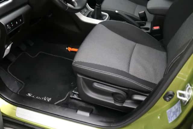 Suzuki SX4 S-Cross (2013) thumbnail 27
