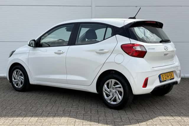 Hyundai i10 (2023) thumbnail 17
