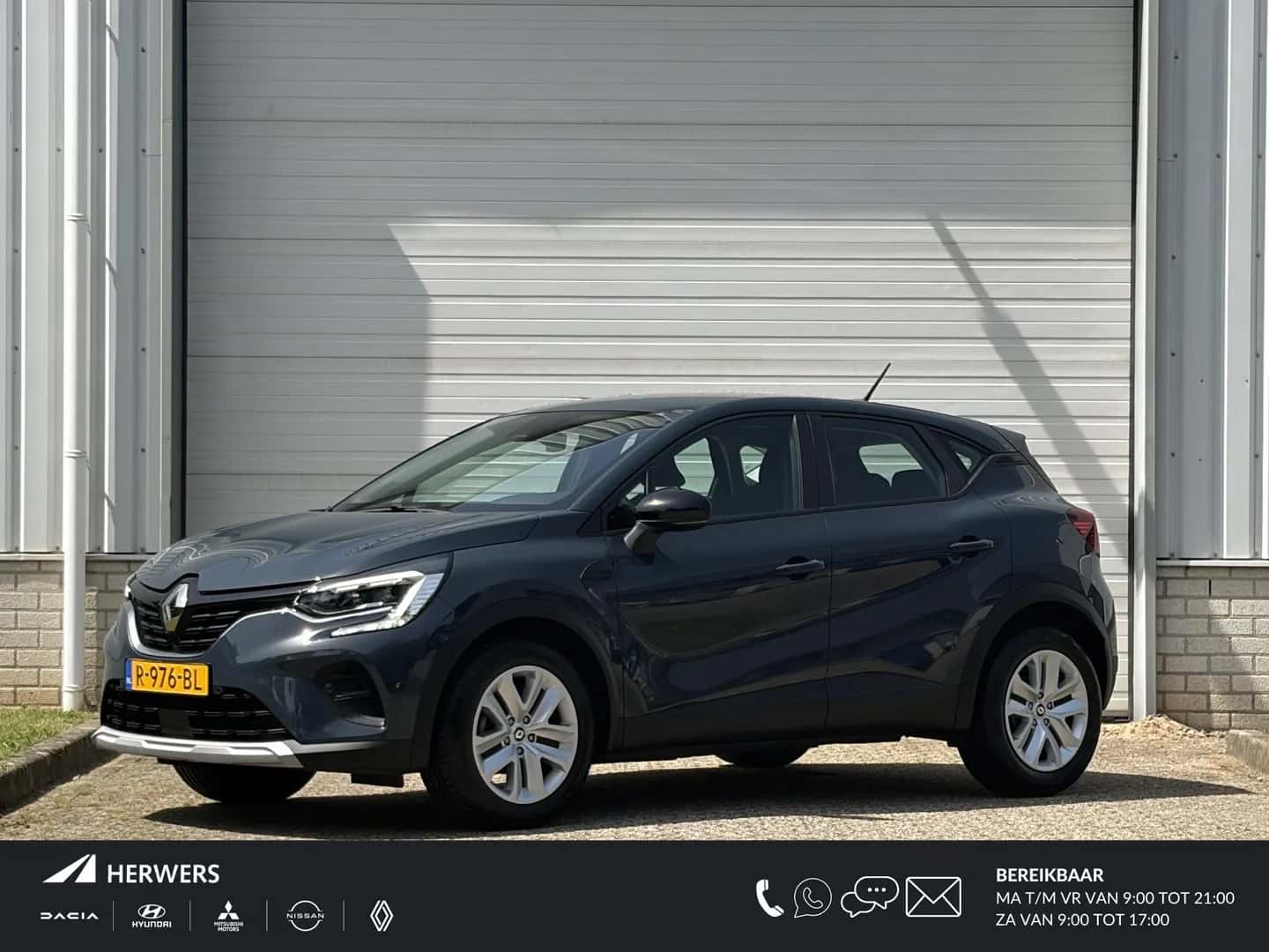 Renault Captur (2022) — foto 1