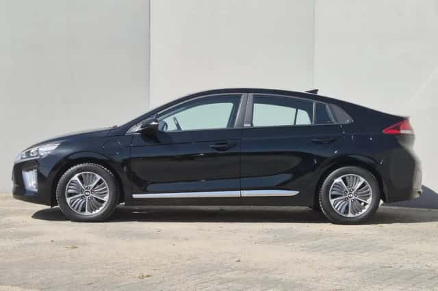 Hyundai Ioniq (2021) thumbnail 10