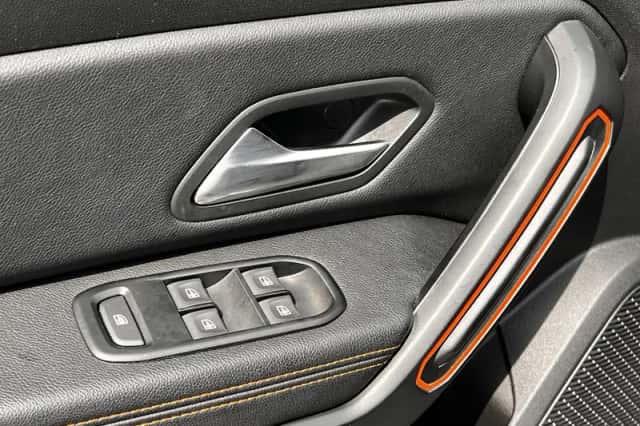 Dacia Duster (2022) thumbnail 38