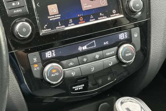 Nissan Qashqai (2021) thumbnail 4