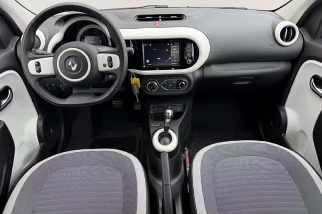 Renault Twingo (2022) thumbnail 2