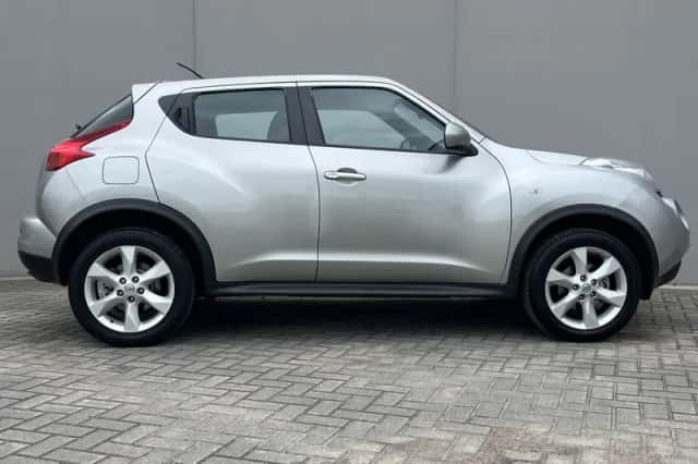 Nissan Juke (2011) thumbnail 16