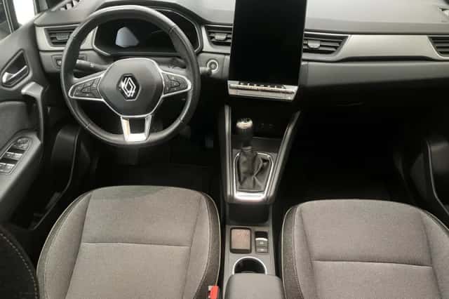 Renault Captur (2024) thumbnail 2