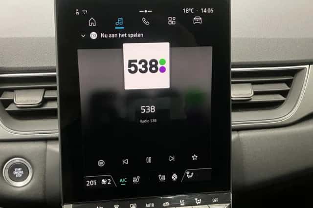Renault Captur (2024) thumbnail 12