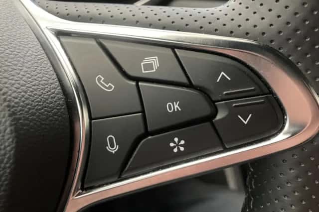 Renault Captur (2024) thumbnail 33