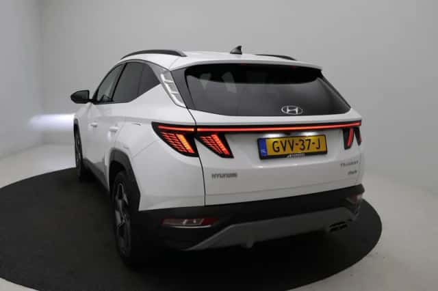 Hyundai Tucson (2022) thumbnail 16