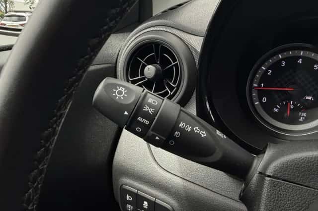 Hyundai i10 (2021) thumbnail 25