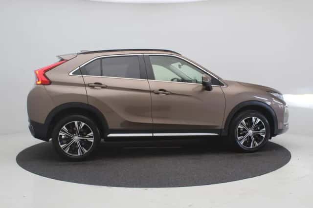 Mitsubishi Eclipse Cross (2019) thumbnail 11