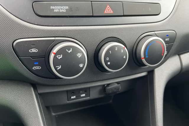 Hyundai i10 (2018) thumbnail 29