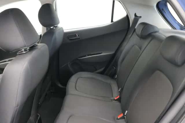 Hyundai i10 (2017) thumbnail 2