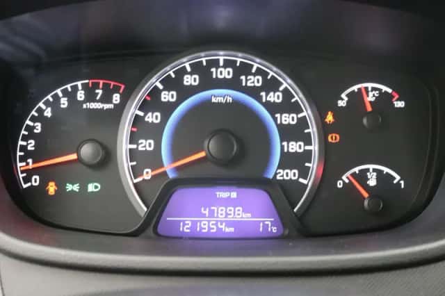 Hyundai i10 (2017) thumbnail 13