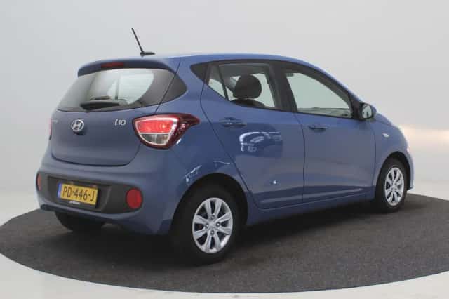 Hyundai i10 (2017) thumbnail 3
