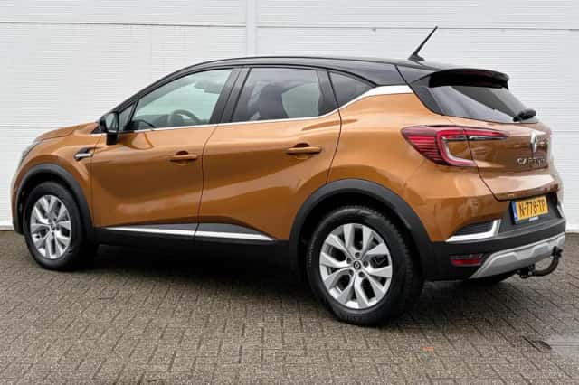 Renault Captur (2022) thumbnail 19
