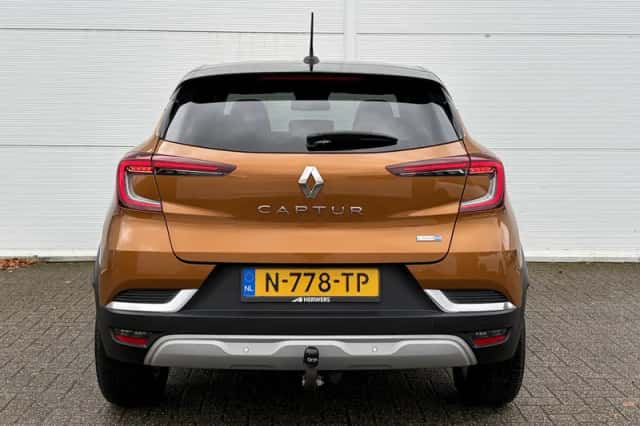 Renault Captur (2022) thumbnail 24