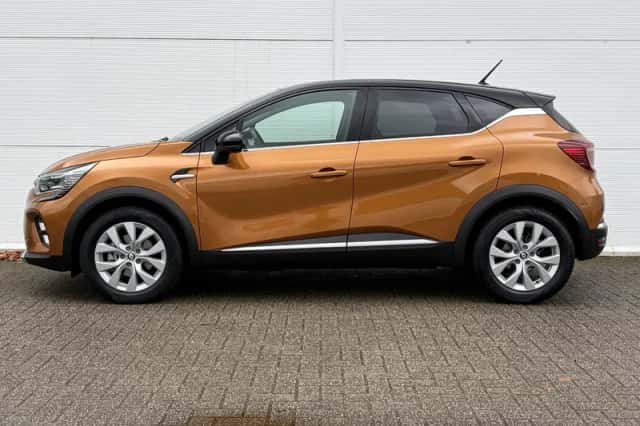 Renault Captur (2022) thumbnail 10