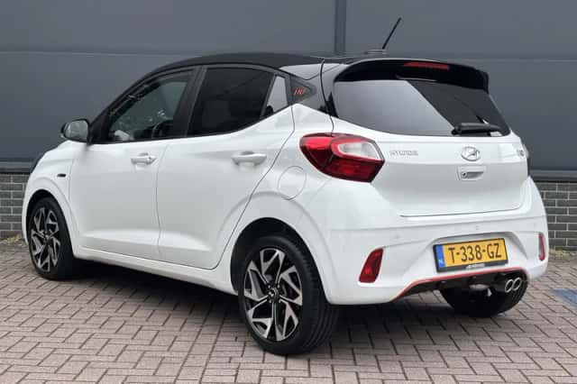 Hyundai i10 (2023) thumbnail 14