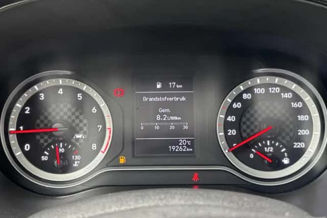 Hyundai i10 (2023) thumbnail 16