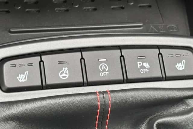 Hyundai i10 (2023) thumbnail 24