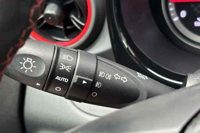 Hyundai i10 (2023) thumbnail 29