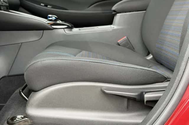 Nissan Leaf (2024) thumbnail 11