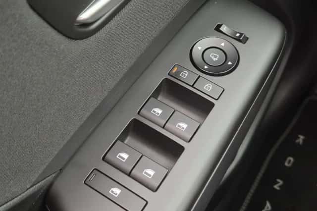Hyundai Kona (2024) thumbnail 19