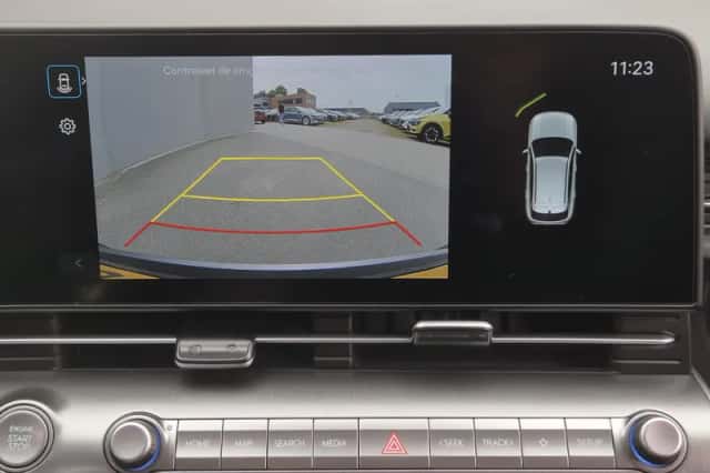 Hyundai Kona (2024) thumbnail 4