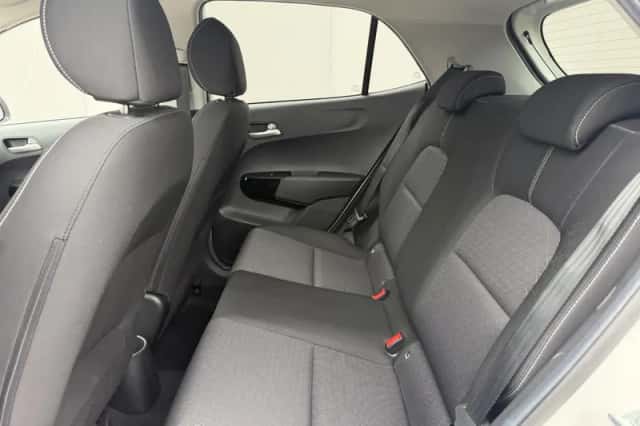 Kia Picanto (2022) thumbnail 13