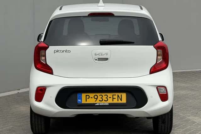 Kia Picanto (2022) thumbnail 28