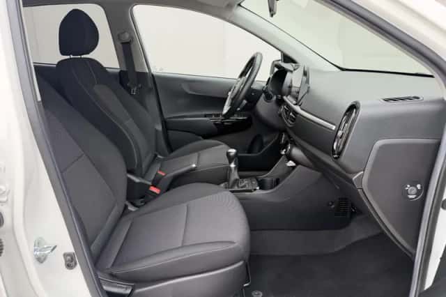 Kia Picanto (2022) thumbnail 35