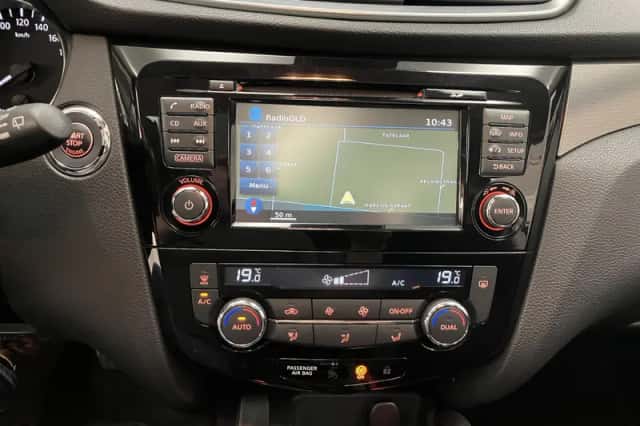 Nissan Qashqai (2018) thumbnail 16