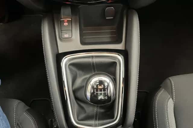 Nissan Qashqai (2018) thumbnail 9