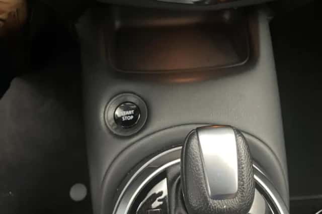 Nissan Juke (2022) thumbnail 10