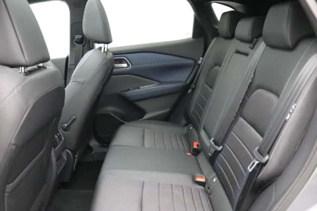 Nissan Qashqai (2023) thumbnail 5