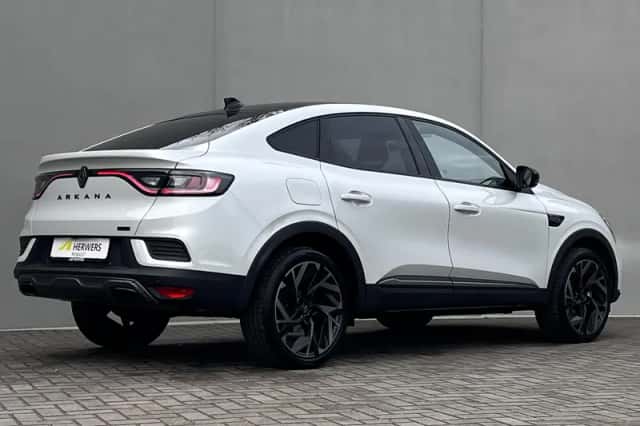 Renault Arkana (2024) thumbnail 3