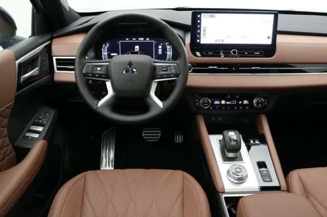 Mitsubishi Outlander (2026) thumbnail 2