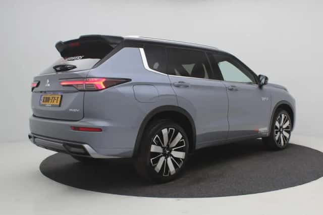 Mitsubishi Outlander (2026) thumbnail 3