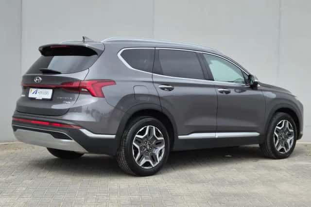 Hyundai Santa Fe (2022) thumbnail 3