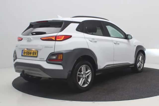 Hyundai Kona (2020) thumbnail 3
