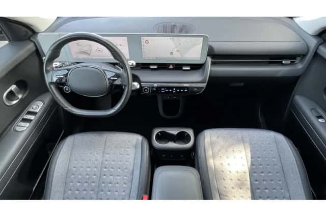 Hyundai Ioniq 5 (2023) thumbnail 2