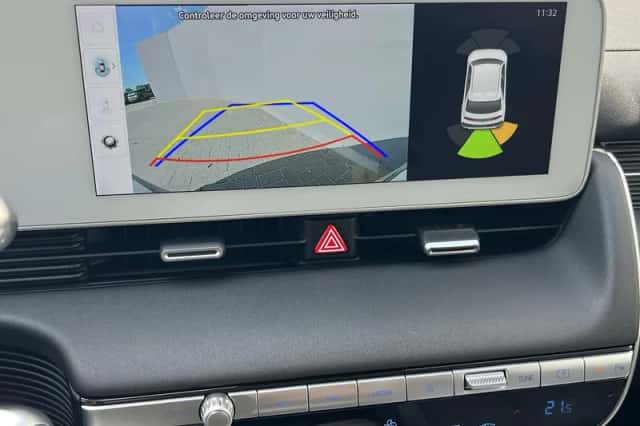 Hyundai Ioniq 5 (2023) thumbnail 6