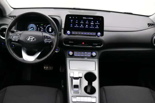 Hyundai Kona (2023) thumbnail 2