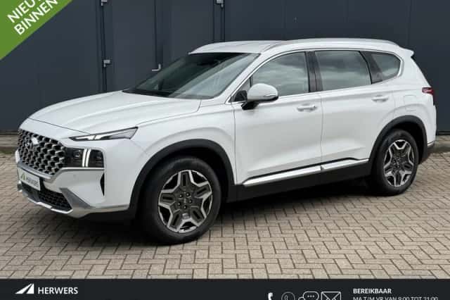 Hyundai Santa Fe (2022) thumbnail 1