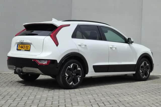 Kia Niro EV (2023) thumbnail 3